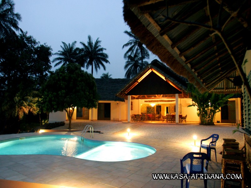 Photos Bijagos Island, Guinea Bissau : Hotel & outbuildings	 - Hotel & outbuildings