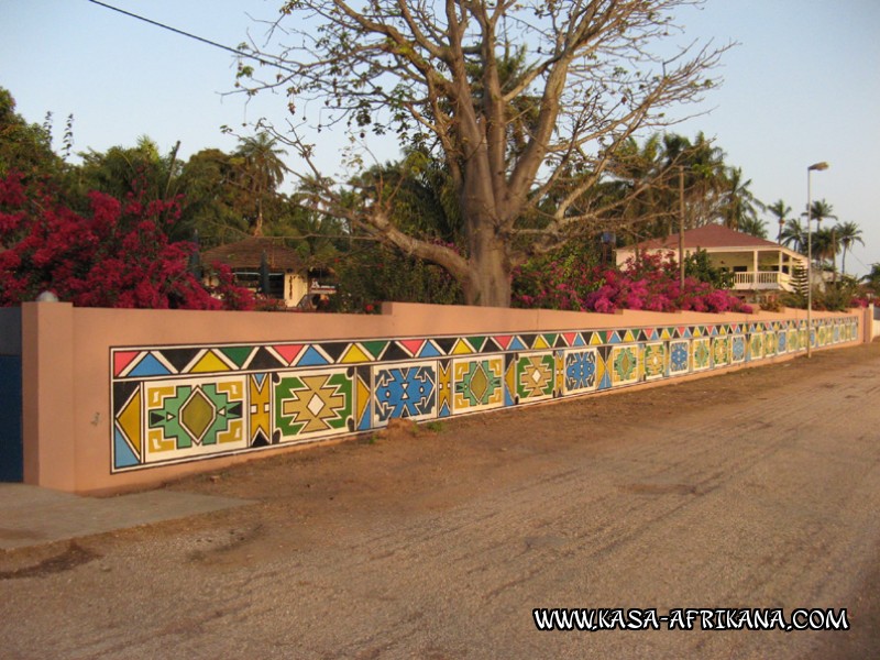 Photos de l'archipel Bijagos Guine Bissau : Htel & dpendances - Mur d'enceinte