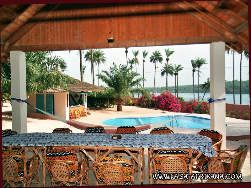 Photos Bijagos Island, Guinea Bissau : Hotel & outbuildings	 - The restaurant