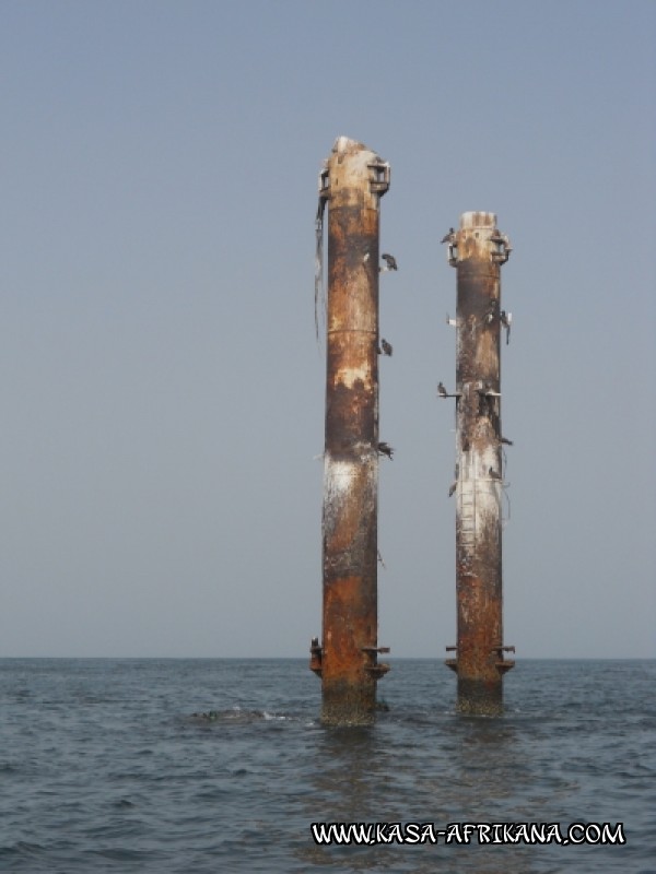 Photos de l'archipel Bijagos Guine Bissau : Pittoresque - Fume ! fume !