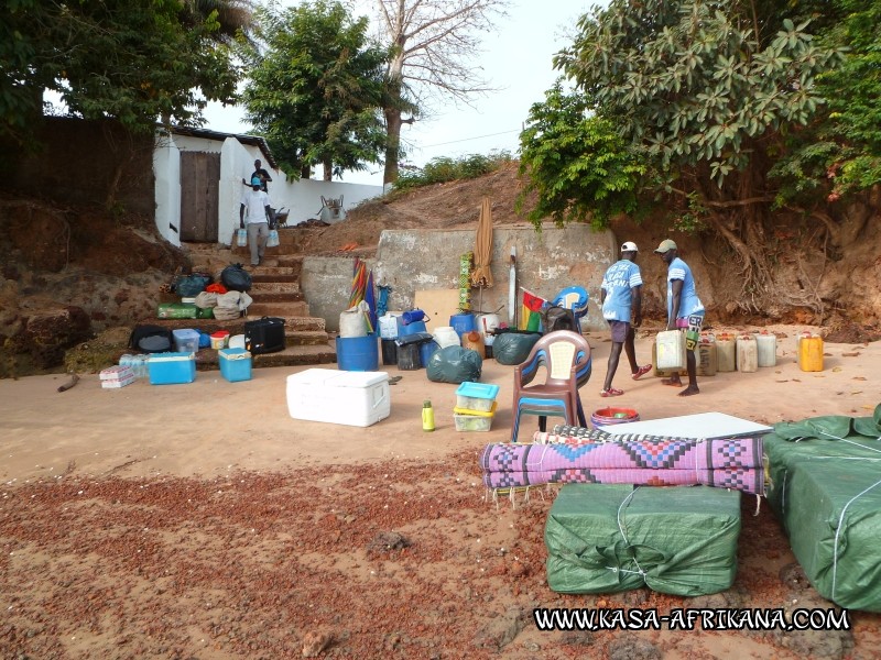 Photos de l'archipel Bijagos Guine Bissau : Pittoresque - Prpa lgre d'un bivouac