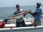 Photos de l'archipel des Bijagos en Guine Bissau : Max, son cobia 39kgs