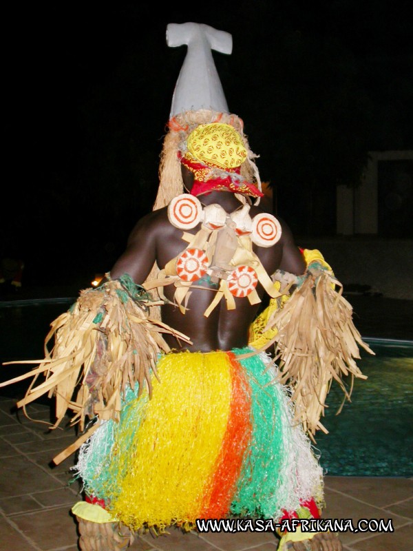 Photos de l'archipel Bijagos Guine Bissau : Peuple Bijagos - Danseur Bijagos